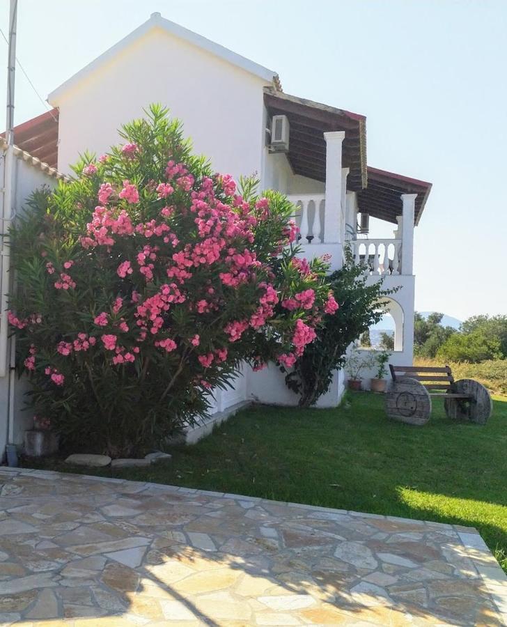 Spiros Maria Studios Agios Stefanos Avliotes  Eksteriør bilde